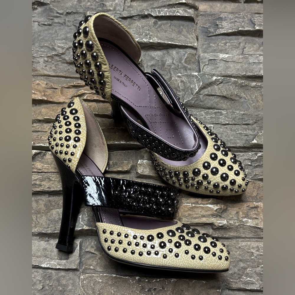 Alberta Ferretti Pewter Studded Mary Jane Pump Shoes Sz 36 US 5.5/6 EUC Designer